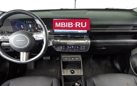 Hyundai Kona, 2023 год, 2 400 000 рублей, 4 фотография