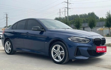 BMW 1 серия, 2022 год, 1 290 000 рублей, 2 фотография