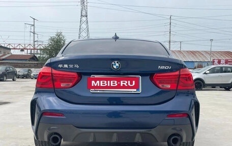 BMW 1 серия, 2022 год, 1 290 000 рублей, 6 фотография