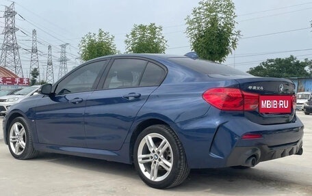 BMW 1 серия, 2022 год, 1 290 000 рублей, 5 фотография