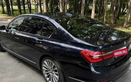 BMW 7 серия, 2015 год, 2 950 000 рублей, 5 фотография