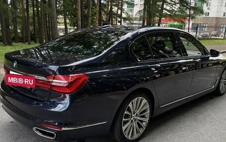 BMW 7 серия, 2015 год, 2 950 000 рублей, 3 фотография