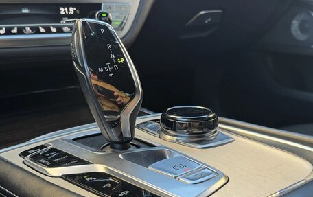 BMW 7 серия, 2015 год, 2 950 000 рублей, 24 фотография