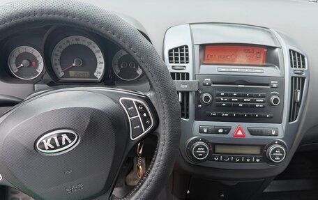 KIA cee'd I рестайлинг, 2008 год, 650 000 рублей, 10 фотография