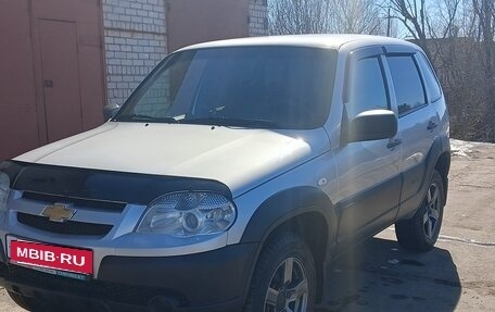 Chevrolet Niva I рестайлинг, 2019 год, 739 000 рублей, 11 фотография