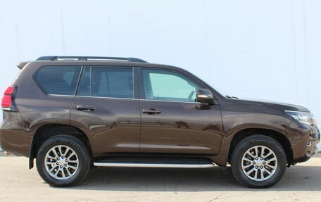 Toyota Land Cruiser Prado 150 рестайлинг 2, 2018 год, 4 200 000 рублей, 8 фотография