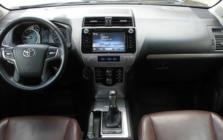 Toyota Land Cruiser Prado 150 рестайлинг 2, 2018 год, 4 200 000 рублей, 20 фотография
