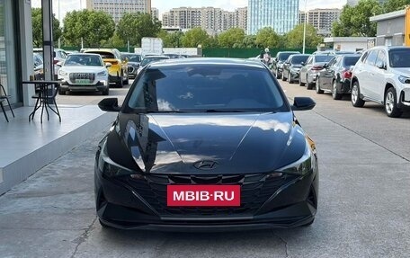 Hyundai Elantra, 2022 год, 1 370 000 рублей, 2 фотография