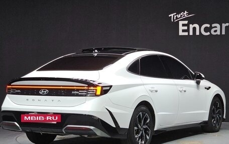 Hyundai Sonata VIII, 2023 год, 2 340 000 рублей, 2 фотография