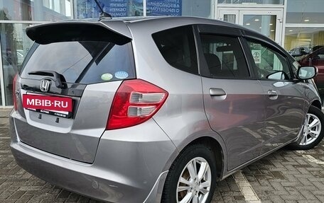 Honda Fit III, 2010 год, 599 000 рублей, 2 фотография