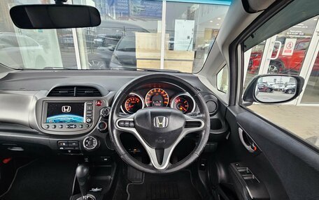 Honda Fit III, 2010 год, 599 000 рублей, 6 фотография
