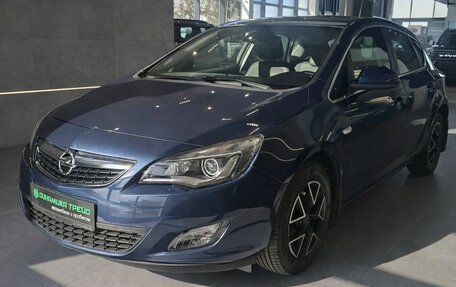 Opel Astra J, 2011 год, 549 000 рублей, 3 фотография