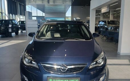 Opel Astra J, 2011 год, 549 000 рублей, 2 фотография