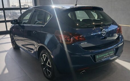 Opel Astra J, 2011 год, 549 000 рублей, 4 фотография