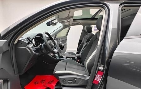 Audi Q3, 2023 год, 1 990 000 рублей, 8 фотография