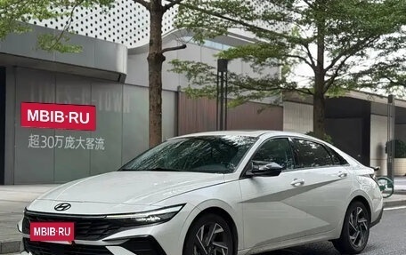 Hyundai Elantra, 2023 год, 1 489 700 рублей, 2 фотография