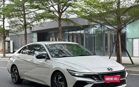 Hyundai Elantra, 2023 год, 1 489 700 рублей, 6 фотография