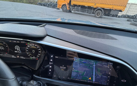 Geely Tugella FY11, 2023 год, 2 700 000 рублей, 13 фотография