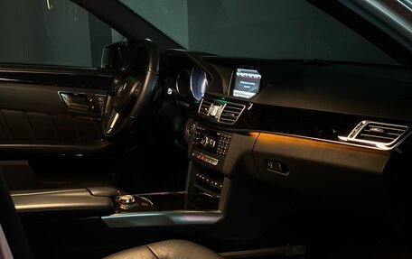 Mercedes-Benz E-Класс, 2013 год, 2 600 000 рублей, 15 фотография