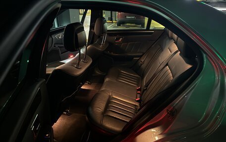 Mercedes-Benz E-Класс, 2013 год, 2 600 000 рублей, 17 фотография