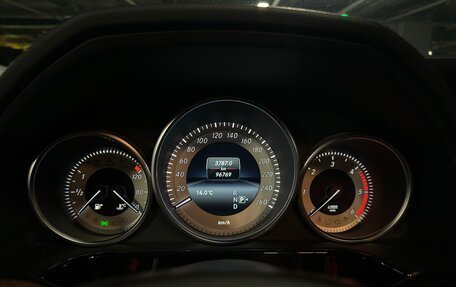 Mercedes-Benz E-Класс, 2013 год, 2 600 000 рублей, 21 фотография