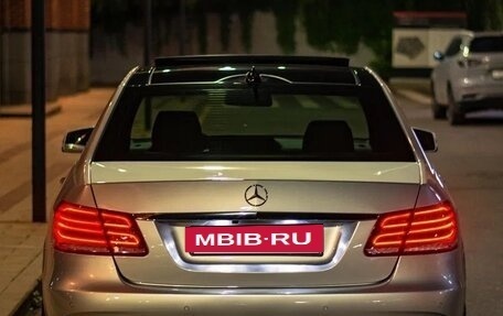 Mercedes-Benz E-Класс, 2013 год, 2 600 000 рублей, 34 фотография