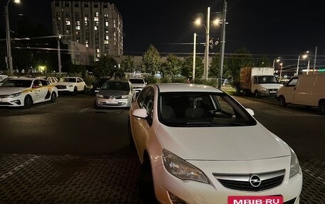 Opel Astra J, 2010 год, 610 000 рублей, 8 фотография