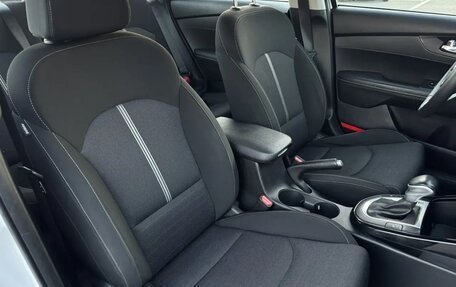 KIA Cerato IV, 2020 год, 1 590 000 рублей, 37 фотография