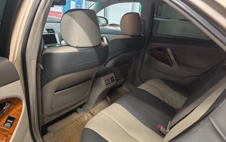 Toyota Camry, 2010 год, 1 000 000 рублей, 7 фотография