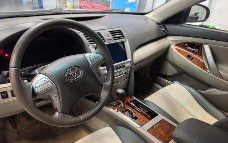 Toyota Camry, 2010 год, 1 000 000 рублей, 6 фотография