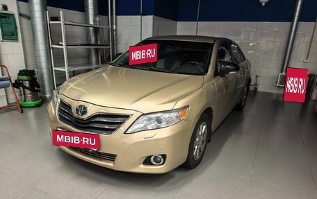 Toyota Camry, 2010 год, 1 000 000 рублей, 13 фотография