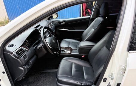 Toyota Camry, 2015 год, 1 990 000 рублей, 7 фотография