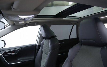 Toyota RAV4, 2023 год, 3 490 000 рублей, 13 фотография