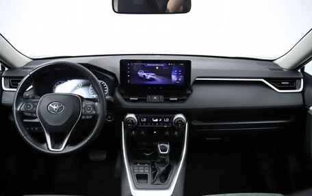 Toyota RAV4, 2023 год, 3 490 000 рублей, 17 фотография
