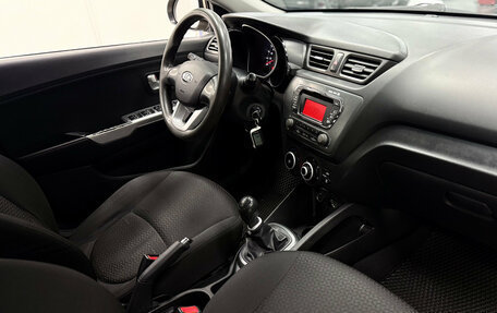 KIA Rio III рестайлинг, 2013 год, 790 000 рублей, 10 фотография