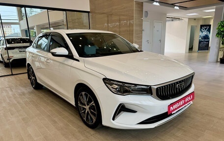 Geely Emgrand, 2023 год, 1 649 990 рублей, 3 фотография