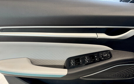 Geely Emgrand, 2023 год, 1 649 990 рублей, 17 фотография