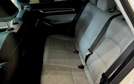 Geely Emgrand, 2023 год, 1 649 990 рублей, 27 фотография