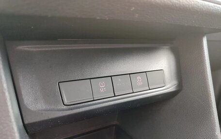 Volkswagen Caddy IV, 2018 год, 1 010 000 рублей, 12 фотография