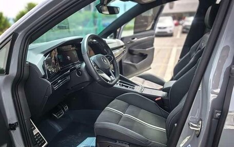 Volkswagen Golf VIII, 2023 год, 2 335 000 рублей, 8 фотография