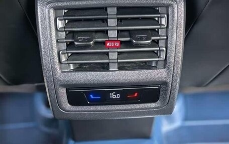Volkswagen Golf VIII, 2023 год, 2 335 000 рублей, 20 фотография