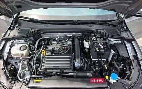 Volkswagen Golf VIII, 2023 год, 2 335 000 рублей, 22 фотография