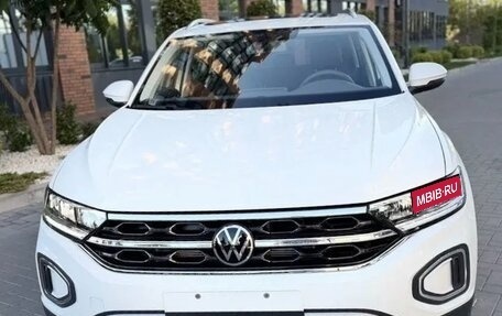 Volkswagen T-Roc I, 2026 год, 2 450 000 рублей, 1 фотография
