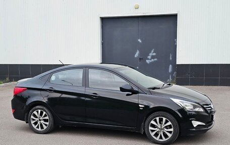 Hyundai Solaris II рестайлинг, 2014 год, 1 080 000 рублей, 2 фотография