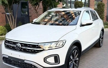 Volkswagen T-Roc I, 2026 год, 2 450 000 рублей, 6 фотография