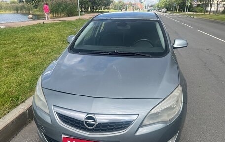 Opel Astra J, 2010 год, 410 000 рублей, 1 фотография