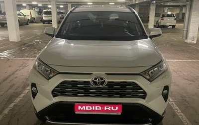 Toyota RAV4, 2021 год, 3 230 000 рублей, 1 фотография