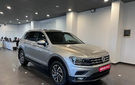Volkswagen Tiguan II, 2018 год, 2 930 000 рублей, 1 фотография