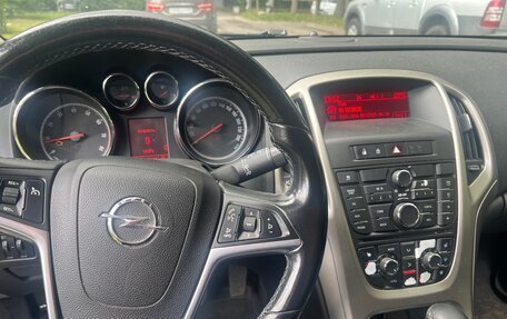 Opel Astra J, 2010 год, 410 000 рублей, 3 фотография