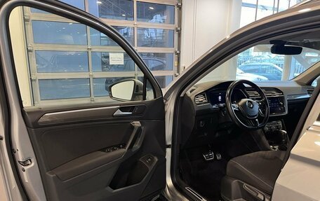 Volkswagen Tiguan II, 2018 год, 2 930 000 рублей, 21 фотография